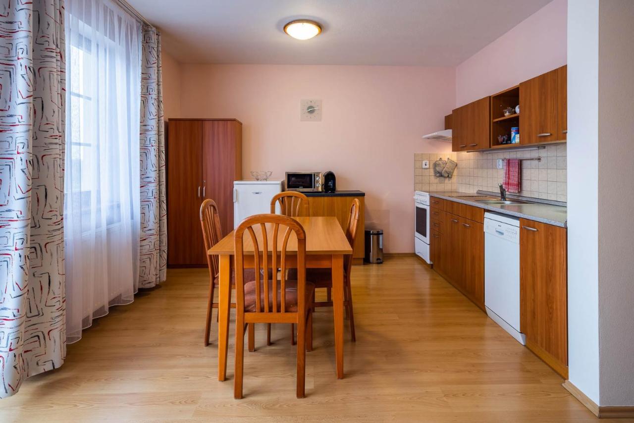 Apartman Eliska Třeboň מראה חיצוני תמונה